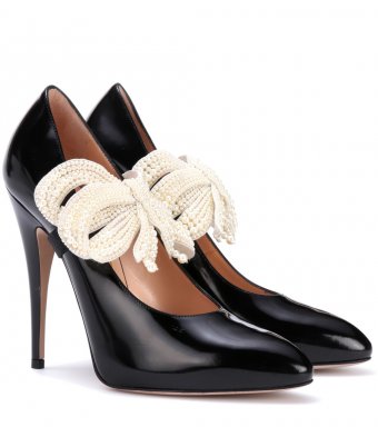 Gucci Embellished leather pumps Black